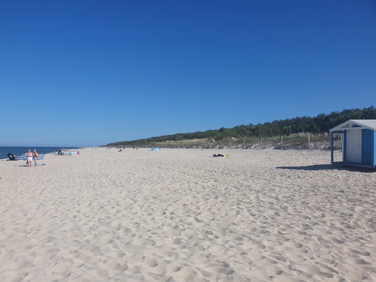 Φωτογραφία του Jastarnia Beach II με μακρά ευθεία ακτή