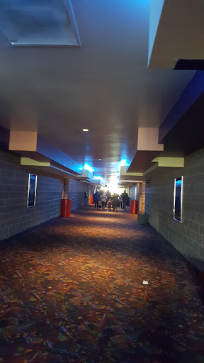 Movie Theater «Regal Cinemas Stark Street 10», reviews and photos, 2929 NE Kane Dr, Gresham, OR 97030, USA