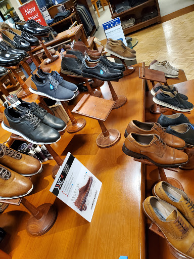 Shopping Mall «Southroads Shopping Center», reviews and photos, 5211 E 41st St, Tulsa, OK 74135, USA