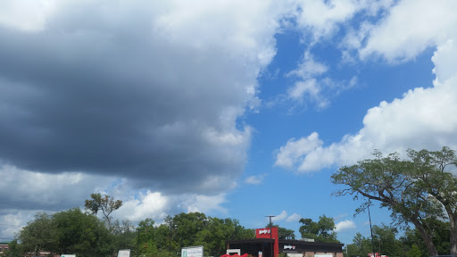 Grocery Store «H-E-B Grocery», reviews and photos, 97 Oyster Creek Dr, Lake Jackson, TX 77566‑4622, USA