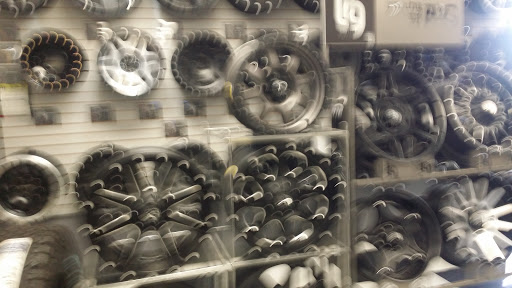 Truck Accessories Store «4 Wheel Parts - Phoenix, AZ», reviews and photos, 2202 S 7th St a, Phoenix, AZ 85034, USA