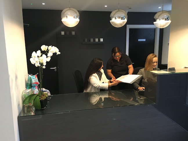 Comments and reviews of Aura Dental London