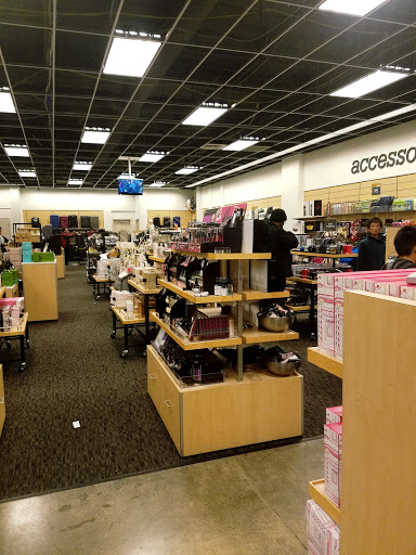 Department Store «Nordstrom Rack San Leandro», reviews and photos, 1285 Marina Blvd, San Leandro, CA 94577, USA