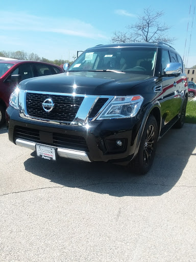 Nissan Dealer «John Amato Nissan», reviews and photos, 5200 N Port Washington Rd, Glendale, WI 53217, USA