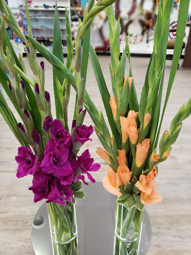 Florist «Blissful Blooms Floral», reviews and photos, 17 East Ave, Monroe, OH 45050, USA