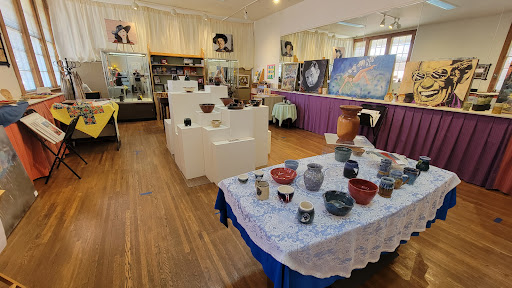 Pottery Store «Folk Pottery Museum of Northeast Georgia», reviews and photos, 283 GA-255, Sautee Nacoochee, GA 30571, USA