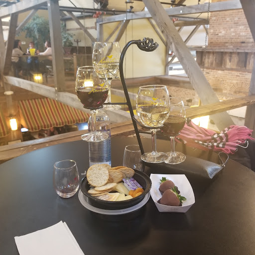 Winery «Laurita Winery», reviews and photos, 85 Archertown Rd, New Egypt, NJ 08533, USA