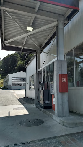 Rezensionen über Combustia Station Service 24/24 in Sitten - Tankstelle