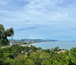 Wat Khao Takiap photo