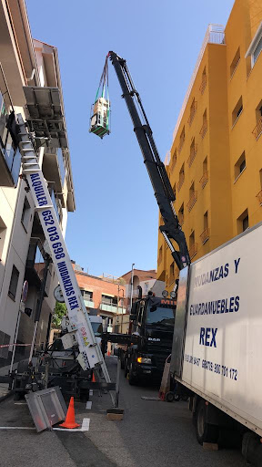 Mudanzas Baratas Mataró - Mudanzas y elevadores empresa de mudanzas en Mataró