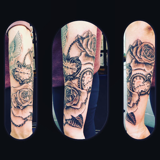 English Rose Tattoo Studio