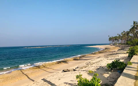 Shwe Thaung Yan Beach image