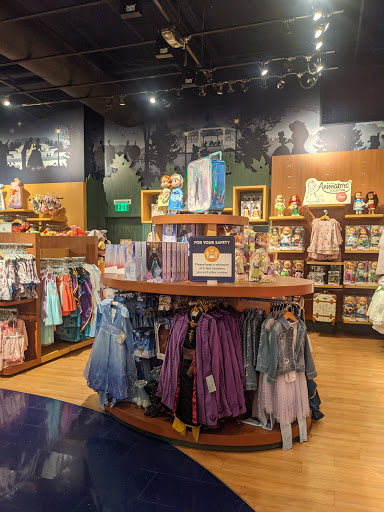 Toy Store «Disney Store», reviews and photos, 350 W Hillcrest Dr, Thousand Oaks, CA 91360, USA