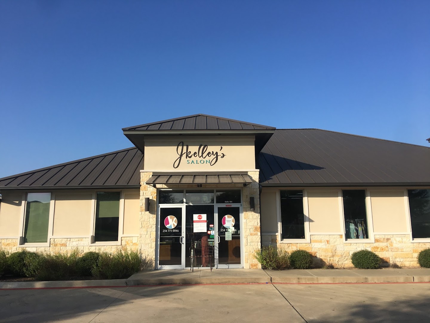 J Kelley's Salon & Barber Shop