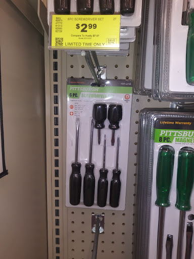 Hardware Store «Harbor Freight Tools», reviews and photos, 323 E Merritt Island Causeway, Merritt Island, FL 32952, USA