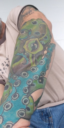 Tattoo Shop «Bad Azz Tattoo, LLC», reviews and photos, 105 Boston Rd, Edgewater, FL 32141, USA