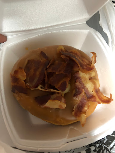 Donut Shop «Dandee Donut Factory», reviews and photos, 1900 E Atlantic Blvd, Pompano Beach, FL 33060, USA