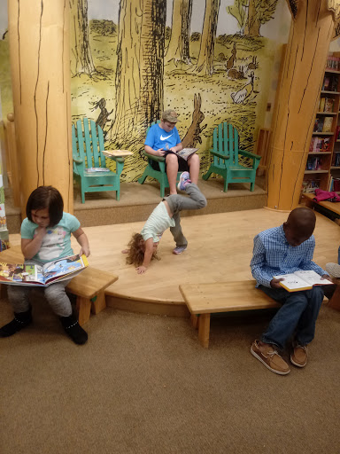 Book Store «Barnes & Noble», reviews and photos, 5959 Triangle Town Blvd, Raleigh, NC 27616, USA