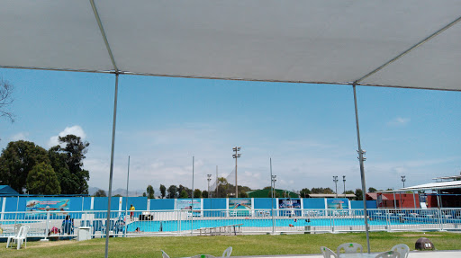 Piscina Escuela Militar