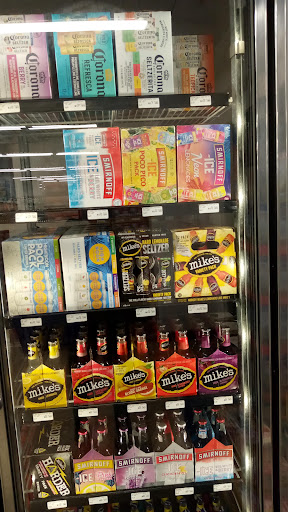 Liquor Store «East Windsor Bottle King», reviews and photos, 385 US-130, East Windsor, NJ 08520, USA