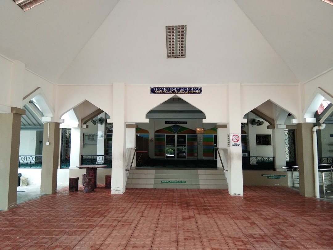 Masjid Umar Al-Khattab Lendu