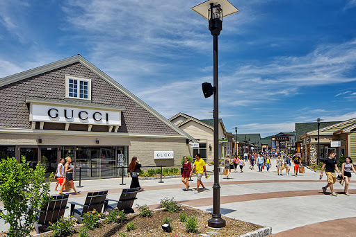 Shopping Mall «Woodbury Common Premium Outlets», reviews and photos, 498 Red Apple Ct, Central Valley, NY 10917, USA