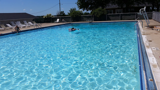 Country Club «Henry County Country Club», reviews and photos, 2200 Campbellsburg Rd, New Castle, KY 40050, USA