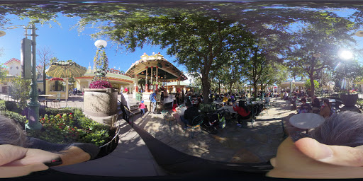 Paradise Garden Grill