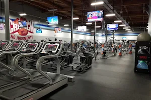 Crunch Fitness - Citrus Heights image