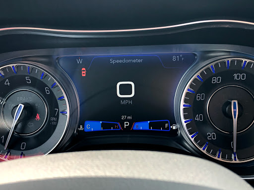 Car Dealer «Lone Star Chrysler Dodge Jeep Ram», reviews and photos, 8811 I-35, San Antonio, TX 78211, USA