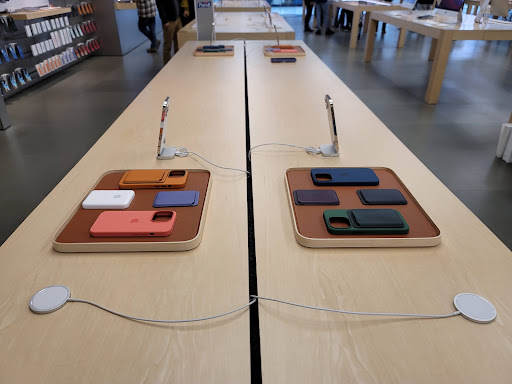 Computer Store «Apple Towson Town Center», reviews and photos, 825 Dulaney Valley Rd, Towson, MD 21204, USA