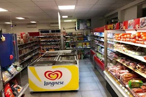 E & N Bulgarische Supermarkt-Български Хранителен Магазин image