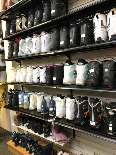 Sporting Goods Store «Play It Again Sports», reviews and photos, 1422 NW 9th St, Corvallis, OR 97330, USA