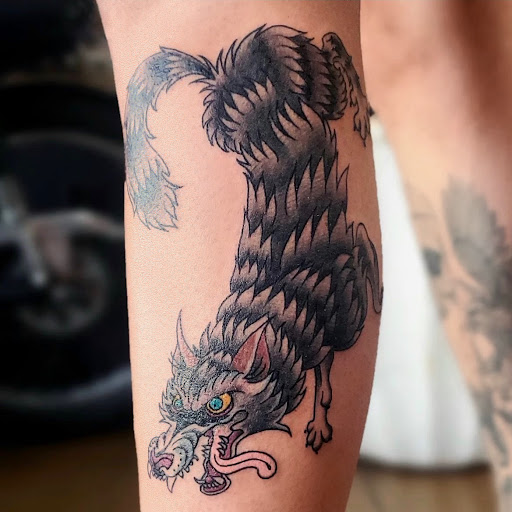 Explore last name tattoo ideas, creative tattoo ideas in Venice, available at KISS KISS TATTOO & PIERCING