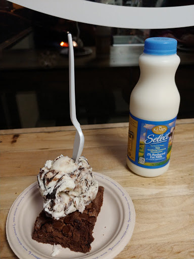 Cookie Shop «Insomnia Cookies», reviews and photos, 402 14th Ave SE, Minneapolis, MN 55414, USA