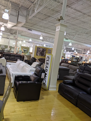 Furniture Store «American Signature Furniture», reviews and photos, 840 Ernest W Barrett Pkwy NW #250, Kennesaw, GA 30144, USA
