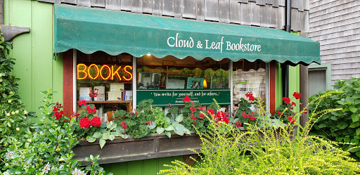 Book Store «Cloud & Leaf Bookstore», reviews and photos, 148 Laneda Ave, Manzanita, OR 97130, USA