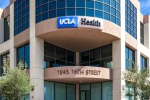 UCLA Health Santa Monica Laboratory image