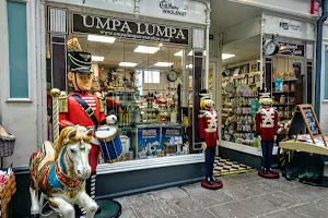 Umpa Lumpa Sweet Shop image