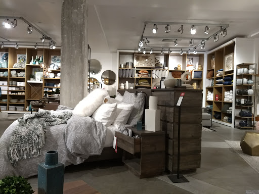 Furniture Store «west elm», reviews and photos, 400 W 47th St, Kansas City, MO 64112, USA