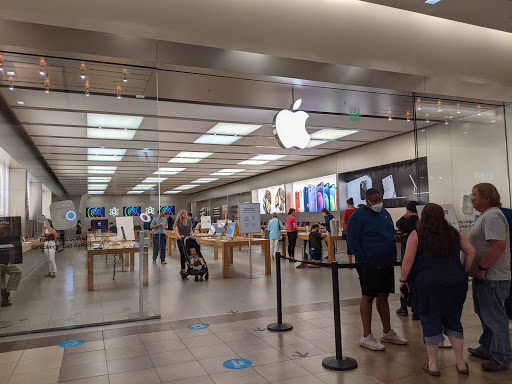 Computer Store «Apple Fashion Place», reviews and photos, 6191 State St, Murray, UT 84107, USA