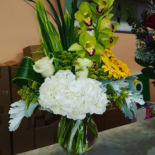Florist «Canoga Park Florist», reviews and photos, 7144 Owensmouth Ave, Canoga Park, CA 91303, USA