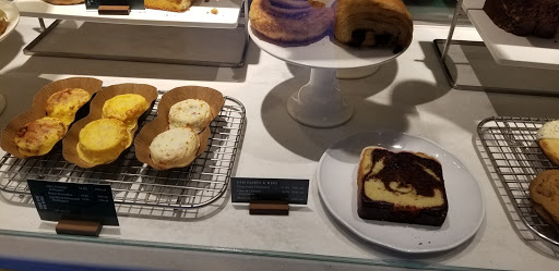 Coffee Shop «Starbucks», reviews and photos, 7420 University Blvd, Winter Park, FL 32792, USA