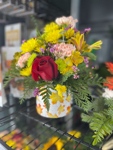 Florist «Plumeria Botanical Boutique», reviews and photos, 1364 W Michigan Ave, Battle Creek, MI 49037, USA
