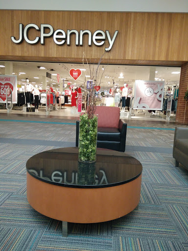 Shopping Mall «Apple Blossom Mall», reviews and photos, 1850 Apple Blossom Dr, Winchester, VA 22601, USA