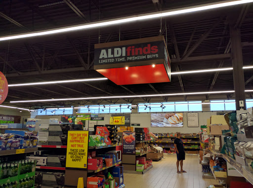 Supermarket «ALDI», reviews and photos, 450 King Georges Post Rd, Woodbridge, NJ 07095, USA