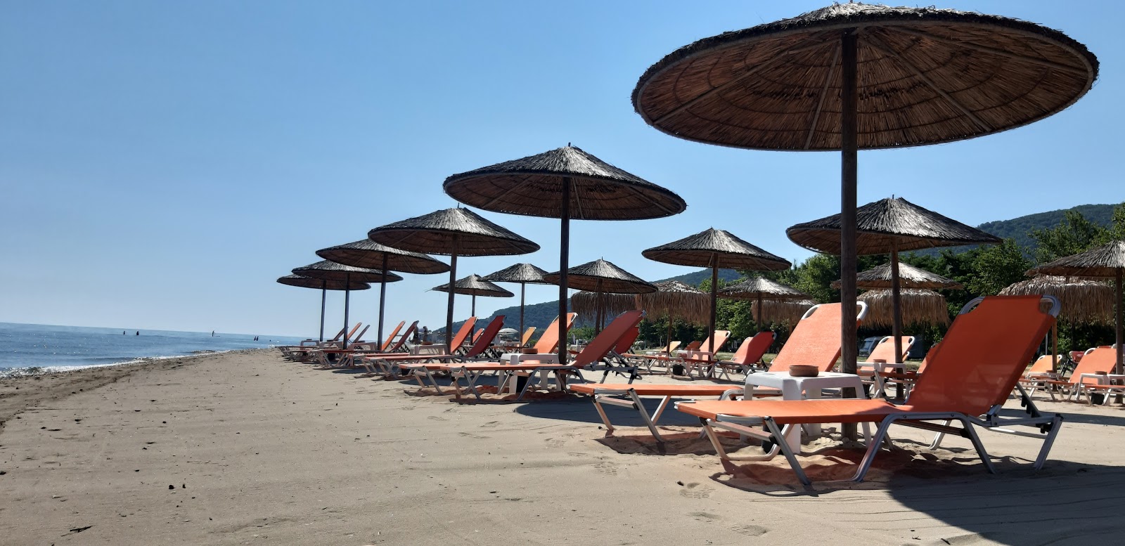 Foto van Milies Beach gelegen in een natuurlijk gebied