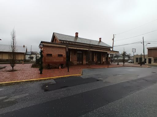 History Museum «Mechanicsburg Museum Association», reviews and photos, 2 W Strawberry Alley, Mechanicsburg, PA 17055, USA