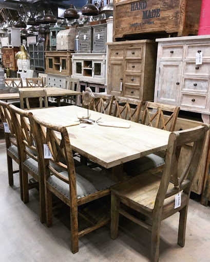 Furniture Store «Manzel INC Furniture & Rugs», reviews and photos, 96 Foster St, Peabody, MA 01960, USA