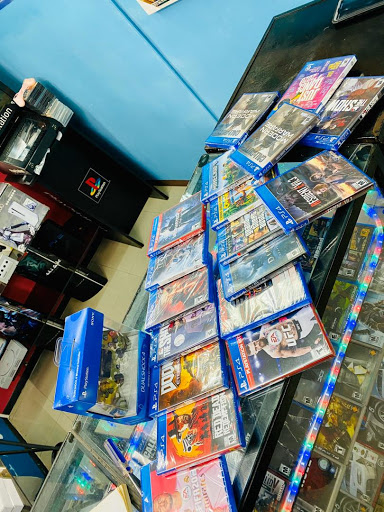 Tiendas de compra venta videojuegos en Caracas